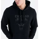 moletom-com-capuz-preto-com-logo-preto-pullover-hoody-da-chicago-bulls-nba-da-new-era