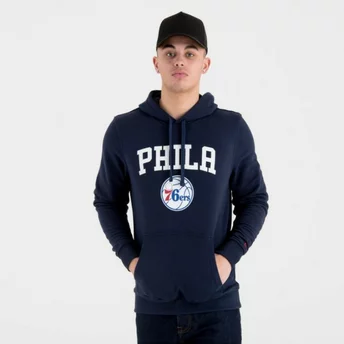 Moletom com capuz azul marinho Pullover Hoody da Philadelphia 76ers NBA da New Era