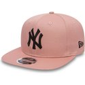 bone-plano-rosa-ajustavel-com-logo-preto-9fifty-true-originators-da-new-york-yankees-mlb-da-new-era