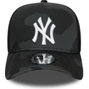 bone-trucker-camuflagem-preto-com-logo-branco-essential-camo-a-frame-da-new-york-yankees-mlb-da-new-era