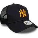 bone-trucker-azul-marinho-com-logo-laranja-league-essential-a-frame-da-new-york-yankees-mlb-da-new-era