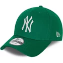 bone-curvo-verde-ajustavel-9forty-league-essential-da-new-york-yankees-mlb-da-new-era