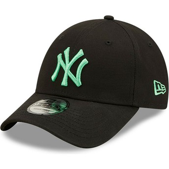 Boné curvo preto ajustável com logo verde 9FORTY League Essential da New York Yankees MLB da New Era