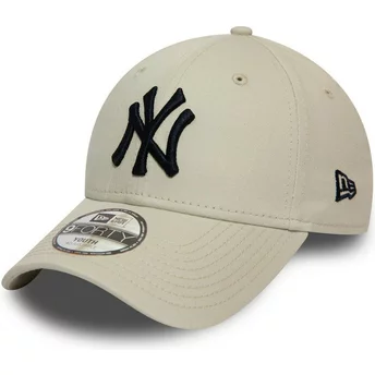 Boné curvo bege ajustável para criança 9FORTY League Essential da New York Yankees MLB da New Era