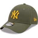 bone-curvo-verde-ajustavel-com-logo-amarelo-9forty-league-essential-da-new-york-yankees-mlb-da-new-era