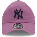 bone-curvo-violeta-ajustavel-com-logo-preto-9twenty-essential-casual-classic-da-new-york-yankees-mlb-da-new-era