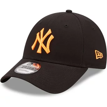 Boné curvo preto ajustável com logo laranja 9FORTY Neon Pack da New York Yankees MLB da New Era
