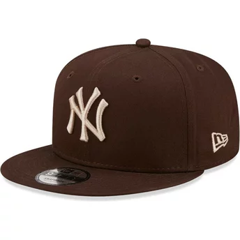 Boné plano castanho snapback 9FIFTY League Essential da New York Yankees MLB da New Era