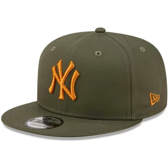 Boné plano verde snapback com logo laranja 9FIFTY League Essential da New York Yankees MLB da New Era