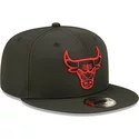 bone-plano-preto-snapback-com-logo-vermelho-9fifty-neon-pack-da-chicago-bulls-nba-da-new-era