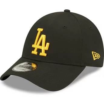 Boné curvo preto ajustável com logo amarelo 9FORTY League Essential da Los Angeles Dodgers MLB da New Era
