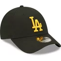 bone-curvo-preto-ajustavel-com-logo-amarelo-9forty-league-essential-da-los-angeles-dodgers-mlb-da-new-era