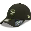 bone-curvo-preto-snapback-com-logo-verde-9forty-neon-pack-repreve-da-new-york-yankees-mlb-da-new-era
