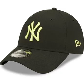 Boné curvo preto ajustável com logo verde 9FORTY League Essential da New York Yankees MLB da New Era