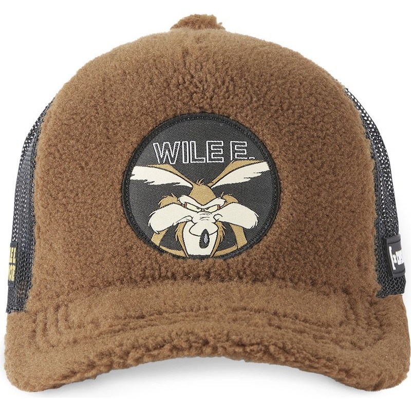 bone-trucker-castanho-pele-de-carneiro-coiote-fur1-coy1-looney-tunes-da-capslab