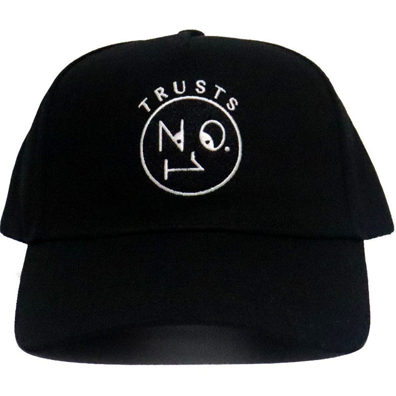 bone-curvo-preto-ajustavel-trusts-no1-black-white-logo-da-the-no1-face