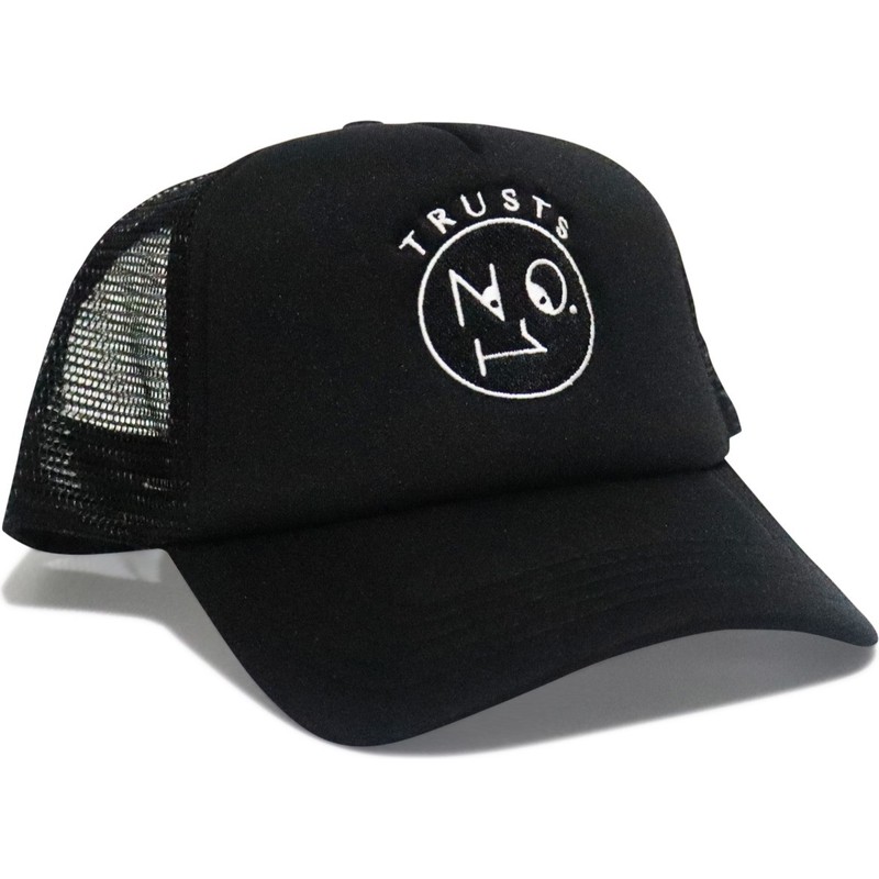 bone-trucker-preto-trusts-no1-neoprene-black-white-logo-da-the-no1-face