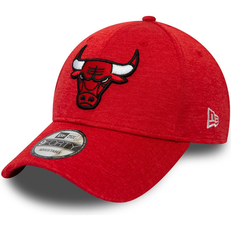 bone-curvo-vermelho-ajustavel-9forty-shadow-tech-da-chicago-bulls-nba-da-new-era