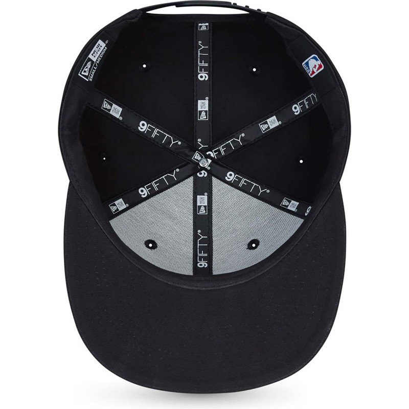 bone-plano-preto-snapback-com-logo-preto-9fifty-da-chicago-bulls-nba-da-new-era
