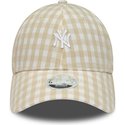 bone-curvo-bege-ajustavel-para-mulheres-9forty-gingham-da-new-york-yankees-mlb-da-new-era
