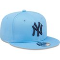 bone-plano-azul-snapback-com-logo-azul-9fifty-league-essential-da-new-york-yankees-mlb-da-new-era