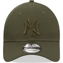 bone-curvo-verde-snapback-com-logo-verde-9forty-league-essential-da-new-york-yankees-mlb-da-new-era