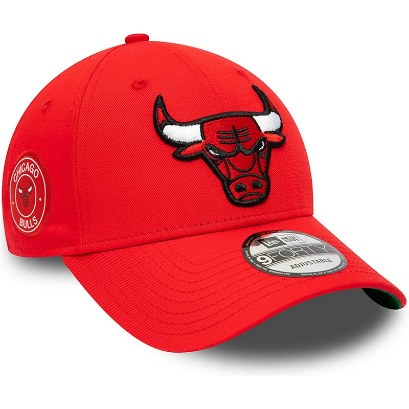 bone-curvo-vermelho-ajustavel-9forty-team-side-patch-da-chicago-bulls-nba-da-new-era