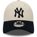 bone-curvo-bege-e-azul-marinho-ajustavel-9forty-da-new-york-yankees-mlb-da-new-era