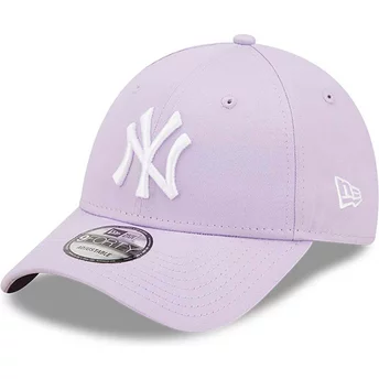 Boné curvo violeta ajustável 9FORTY League Essential da New York Yankees MLB da New Era