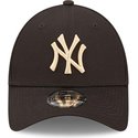 bone-curvo-preto-ajustavel-com-logo-bege-9forty-league-essential-da-new-york-yankees-mlb-da-new-era