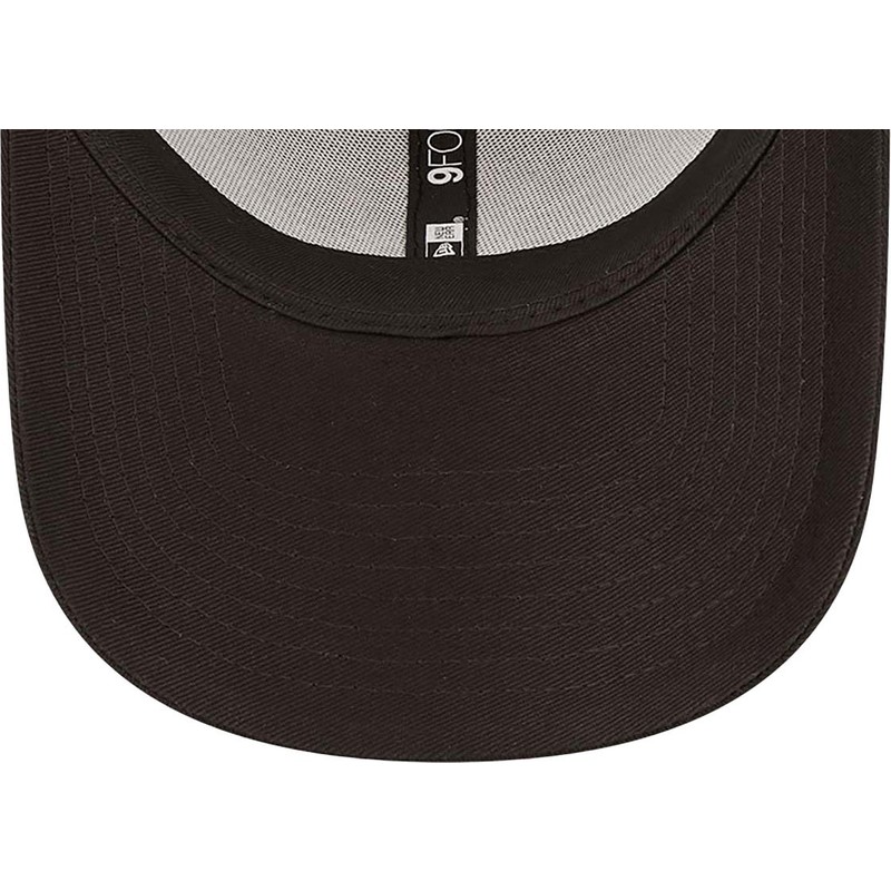 bone-curvo-preto-ajustavel-com-logo-bege-9forty-league-essential-da-new-york-yankees-mlb-da-new-era