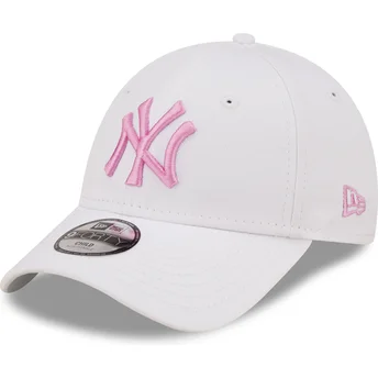 Boné curvo branco ajustável com logo rosa para criança 9FORTY League Essential da New York Yankees MLB da New Era