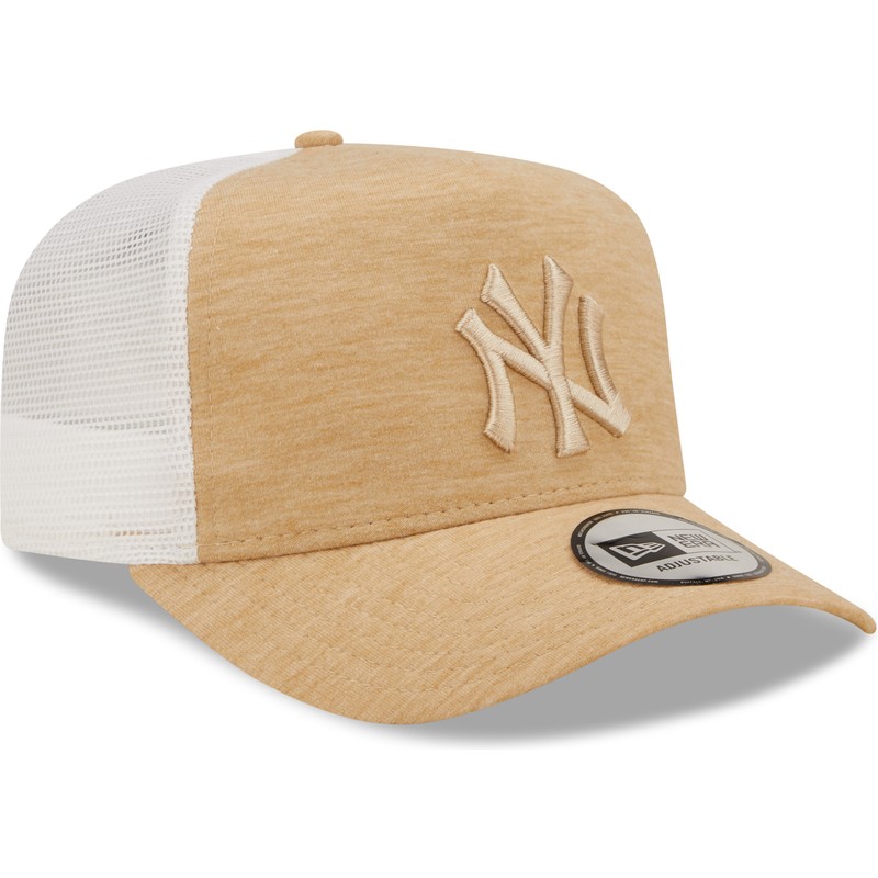 bone-trucker-castanho-ajustavel-com-logo-castanho-a-frame-camisola-essential-da-new-york-yankees-mlb-da-new-era
