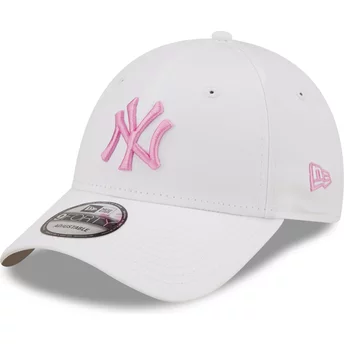 Boné curvo branco ajustável com logo rosa 9FORTY League Essential da New York Yankees MLB da New Era