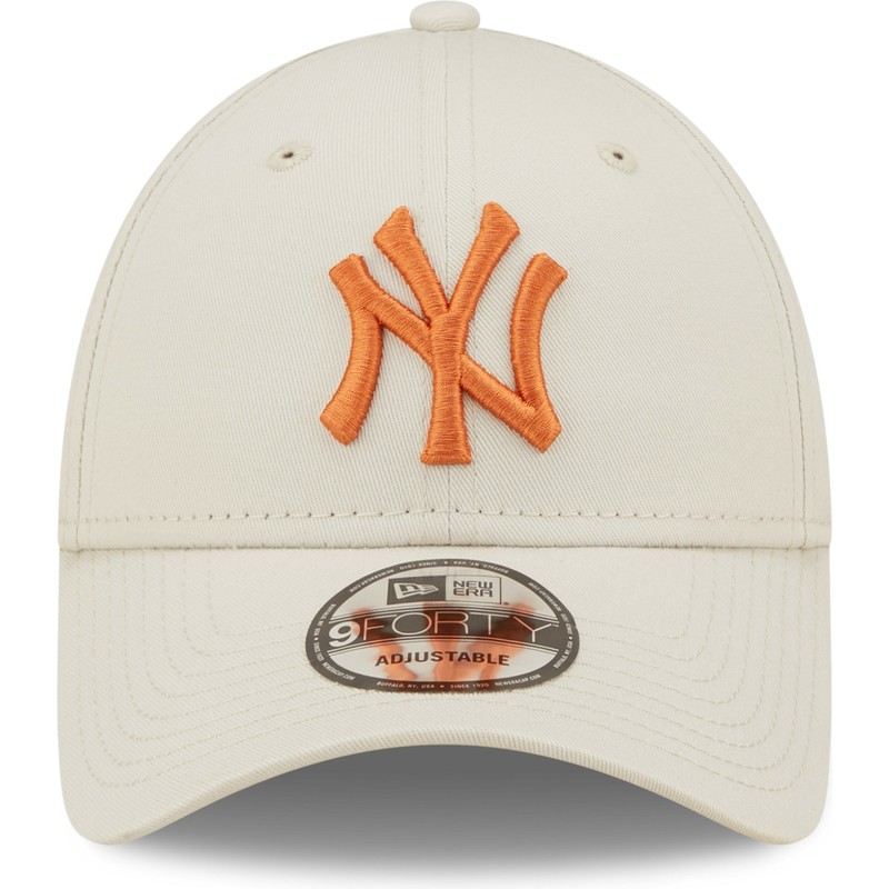 bone-curvo-bege-ajustavel-com-logo-laranja-9forty-league-essential-da-new-york-yankees-mlb-da-new-era