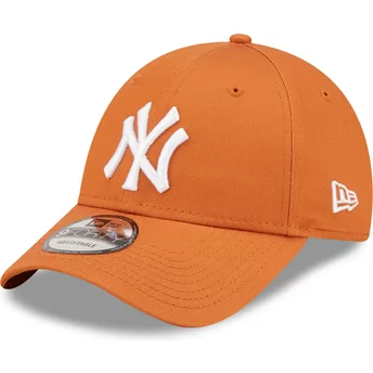 Boné curvo laranja ajustável 9FORTY League Essential da New York Yankees MLB da New Era