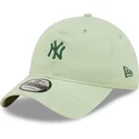 bone-curvo-verde-claro-ajustavel-com-logo-verde-9twenty-mini-logo-da-new-york-yankees-mlb-da-new-era