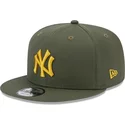 bone-plano-verde-snapback-com-logo-amarelo-9fifty-side-patch-da-new-york-yankees-mlb-da-new-era