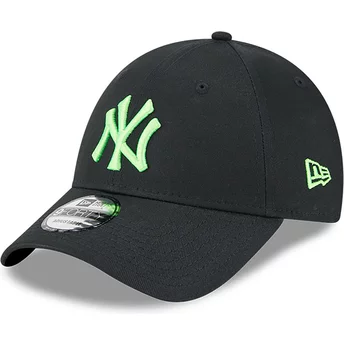 Boné curvo preto ajustável com logo verde 9FORTY Neon da New York Yankees MLB da New Era