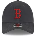 bone-curvo-cinza-ajustavel-com-logo-vermelho-9twenty-core-classic-da-boston-red-sox-mlb-da-new-era