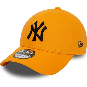 Boné curvo laranja ajustável com logo preto 9FORTY League Essential da New York Yankees MLB da New Era