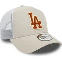 bone-trucker-bege-e-branco-com-logo-castanho-a-frame-boucle-da-los-angeles-dodgers-mlb-da-new-era