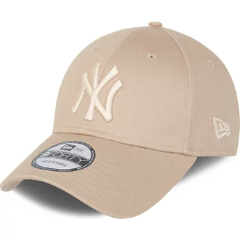 Boné curvo bege ajustável com logo bege 9FORTY League Essential da New York Yankees MLB da New Era