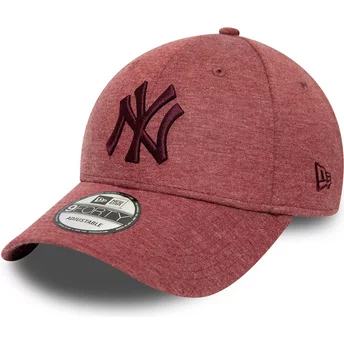 Boné curvo grená ajustável com logo grená 9FORTY Camisola Essential da New York Yankees MLB da New Era