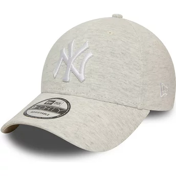 Boné curvo bege ajustável 9FORTY Camisola Essential da New York Yankees MLB da New Era