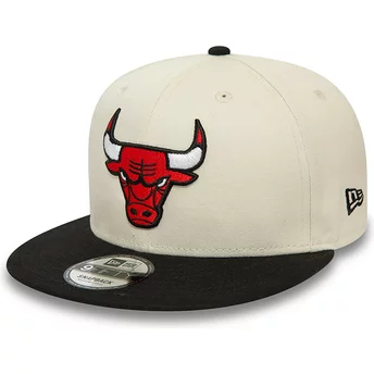 Boné plano bege e preto snapback 9FIFTY Logo da Chicago Bulls NBA da New Era