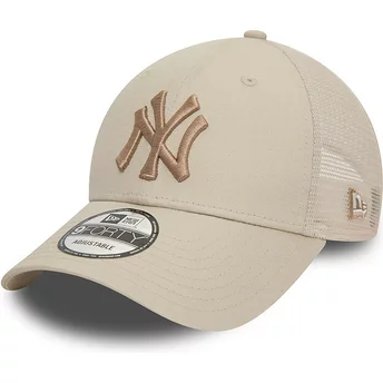Boné trucker bege com logo bege 9FORTY Home Field da New York Yankees MLB da New Era