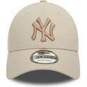bone-trucker-bege-com-logo-bege-9forty-home-field-da-new-york-yankees-mlb-da-new-era