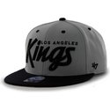 bone-plano-cinza-snapback-escuro-com-logo-com-letras-dos-los-angeles-kings-nhl-da-47-brand