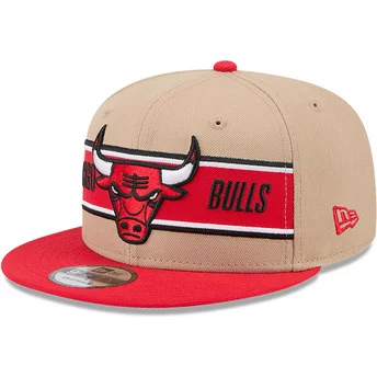 Boné plano castanho e vermelho snapback 9FIFTY Draft 2024 da Chicago Bulls NBA da New Era
